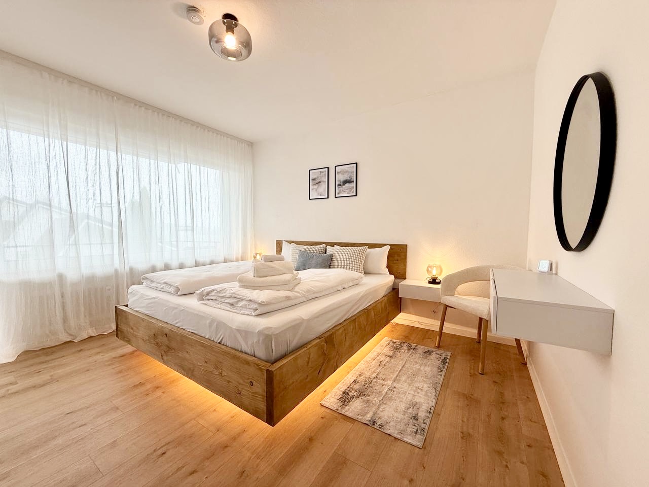 3 BR | kostenloser Parkplatz, WLAN, Balkon